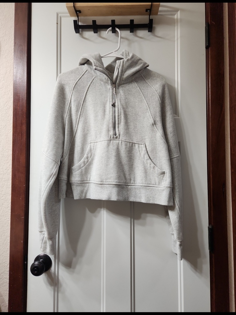 Lululemon Cropped Scuba - XS/S